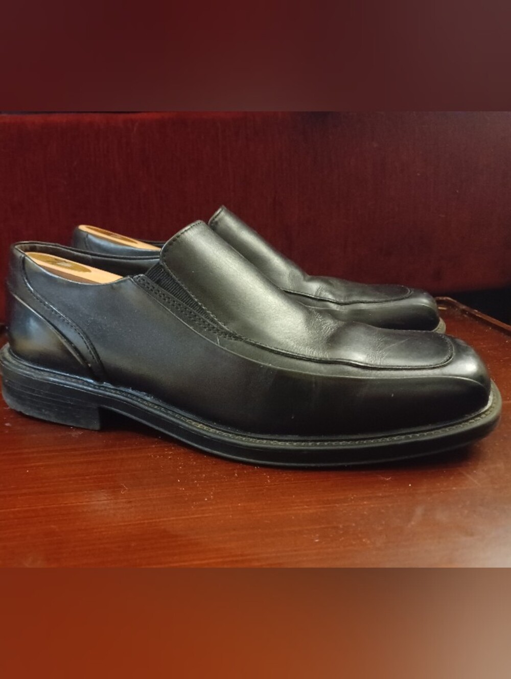 Dockers Pro Style Classic Black Leather Slip-On Dress Shoes - Size 9 M